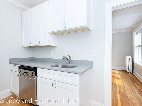 5th image of 632 Harrison St #8411