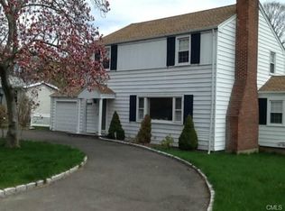 5328 Main St, Trumbull, CT 06611