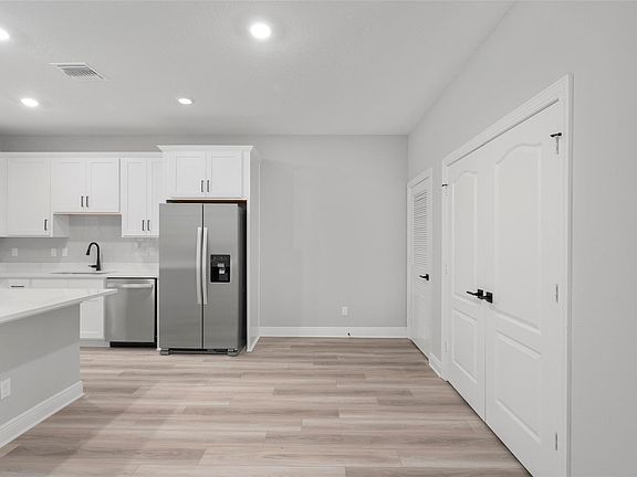 5th image of 1617 Celebration Drive