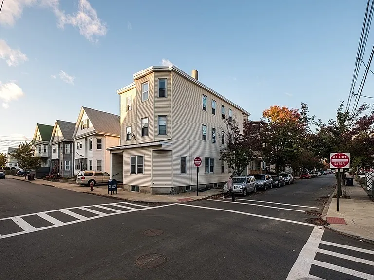 38 Union St #1 — Photo 11