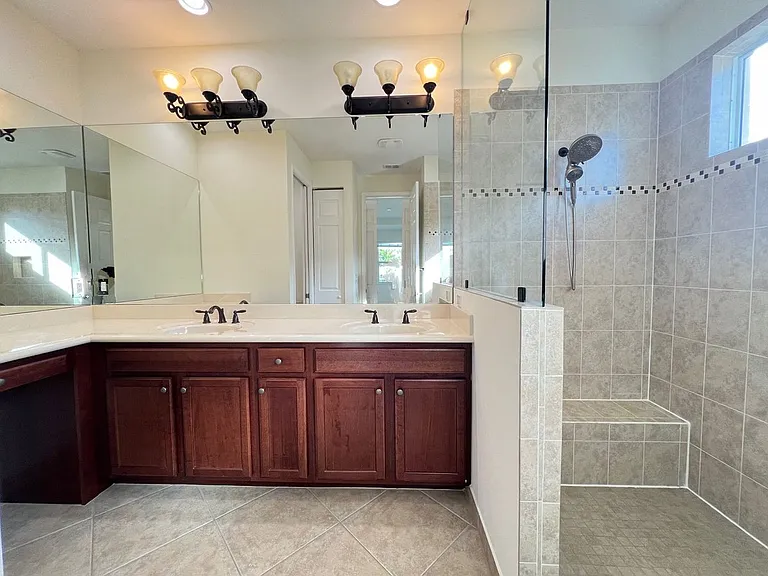 11948 SW Crestwood Cir — Photo 25