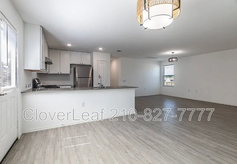 4407 Grassland Pass — Photo 7