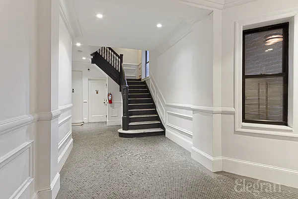 Rented by Avenues Real Estate | media 21