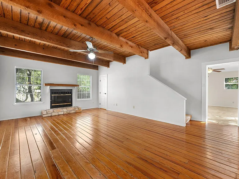 15002 Mettle Dr — Photo 4