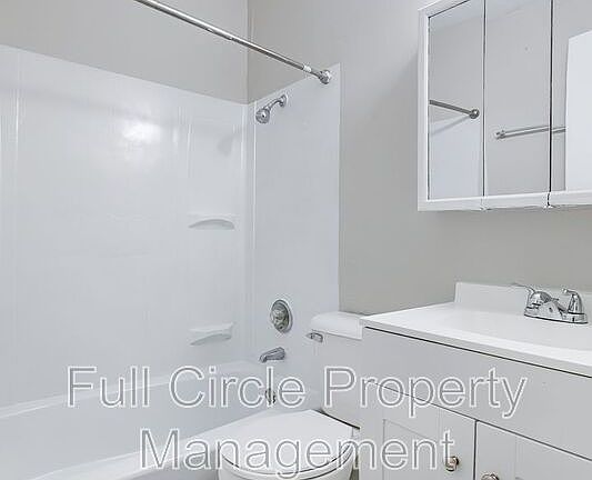 4th image of 1218 E St APT 7