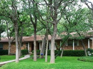 307 Tanglewood Dr, Fredericksburg, TX 78624