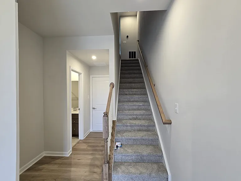 4928 Dunhaven Dr — Photo 7