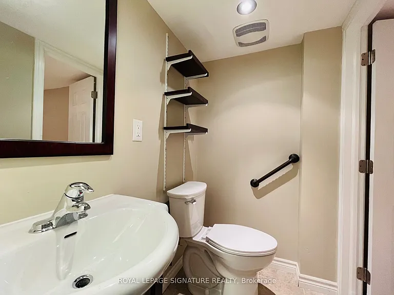 445 Donlands Ave #LOWER — Photo 5