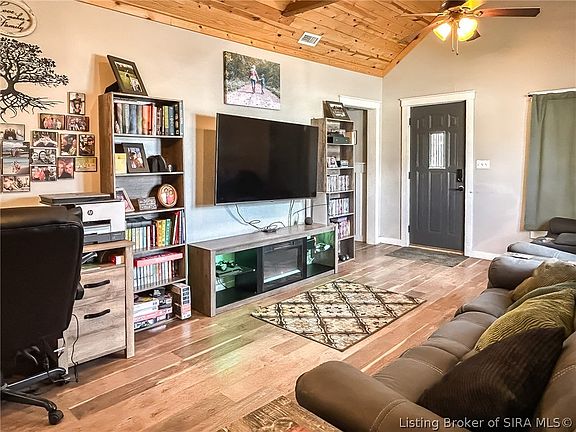 5th image of 302 Josephine Street