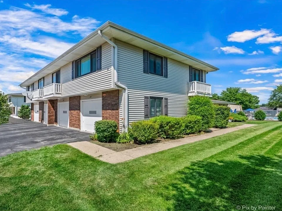 121 Millbrook Ln #121