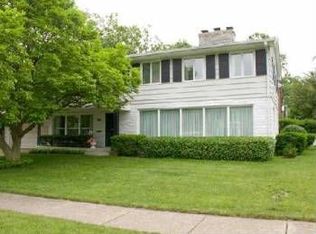 1104 E Eckman St, South Bend, IN 46614