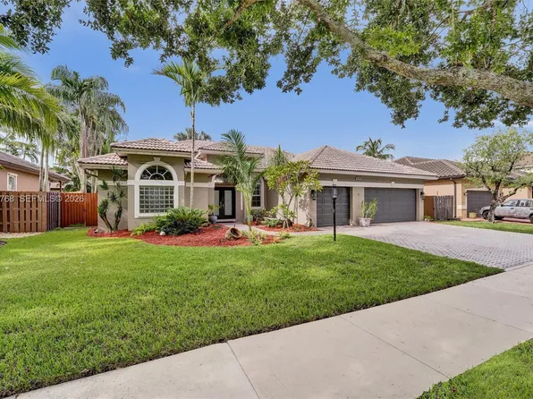 16366 Mariposa Cir N, Fort Lauderdale, FL 33331