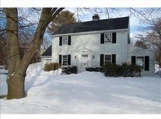 457 Weston Rd, Wellesley, MA 02482