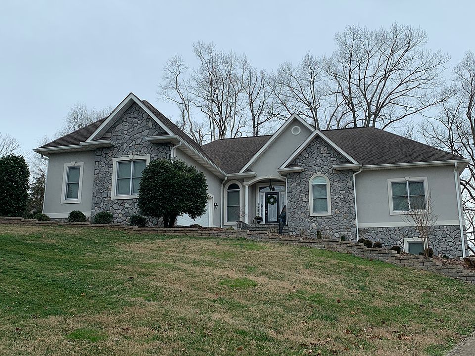 1st image of 108 Stonebrook Loop