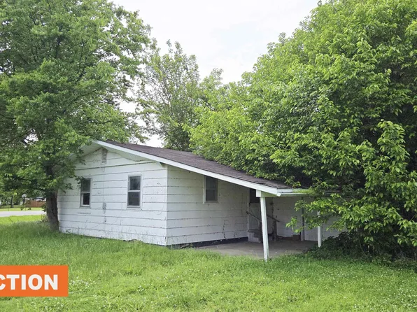 101 Diamond St, Mound City, IL 62963