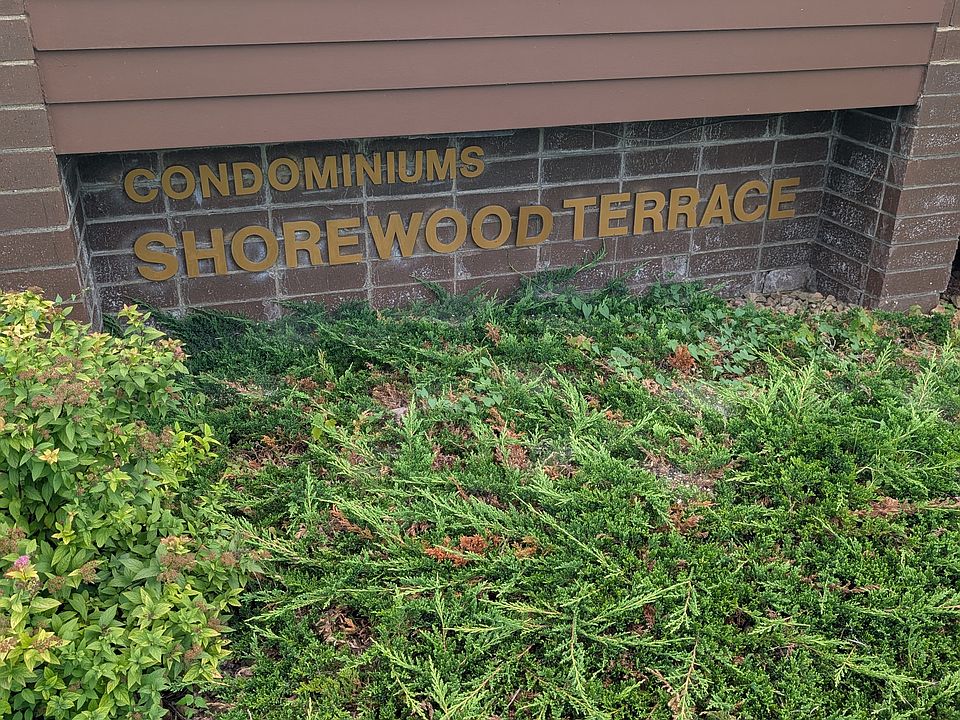1st image of 601 Shoreacres Dr APT 104