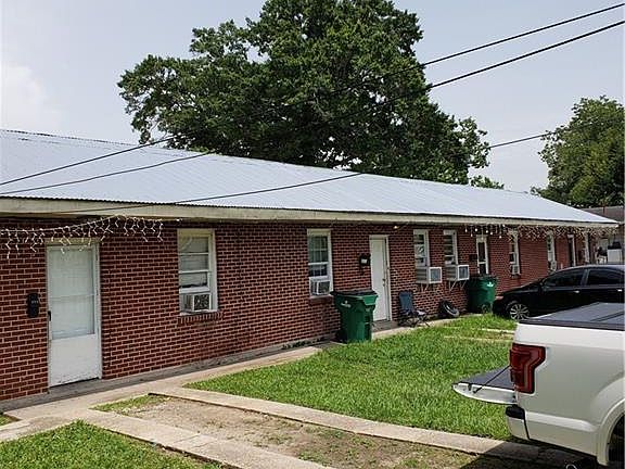 2nd image of 141-143 300th St