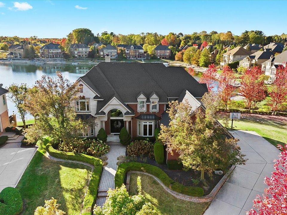 1st image of 18155 Peninsula Way
