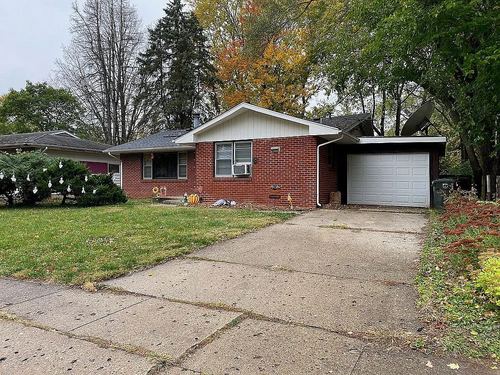 925 N Linview Ave photo 1