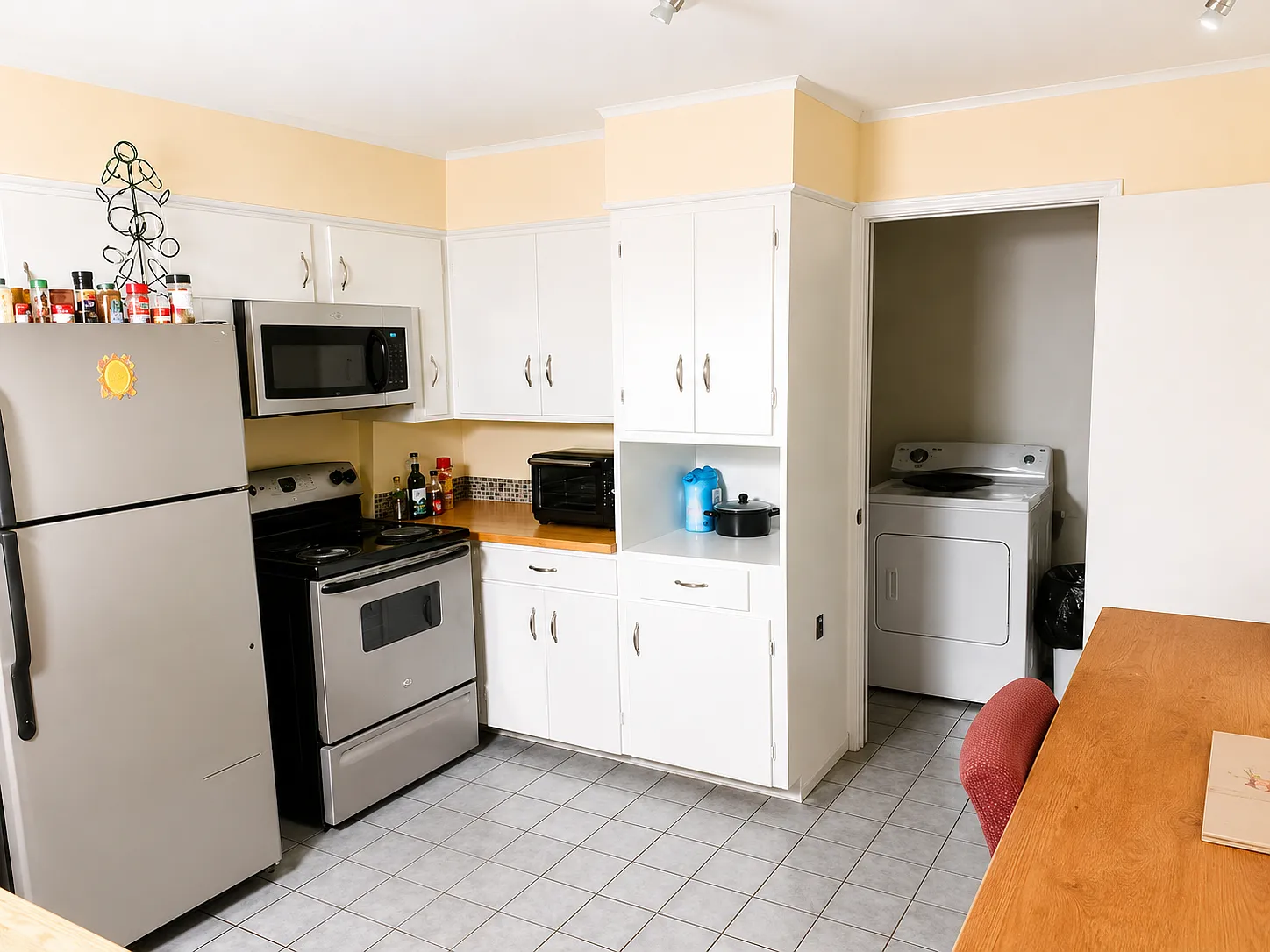3 bed, 1546 sqft, $480 — Photo 3