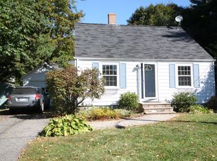 6 Winslow Rd, Falmouth, ME 04105