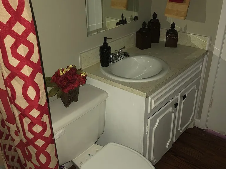 109 N Uvalde Ave — Photo 16