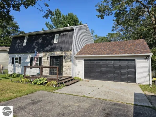 5558 Weir Rd, Oscoda, MI 48750