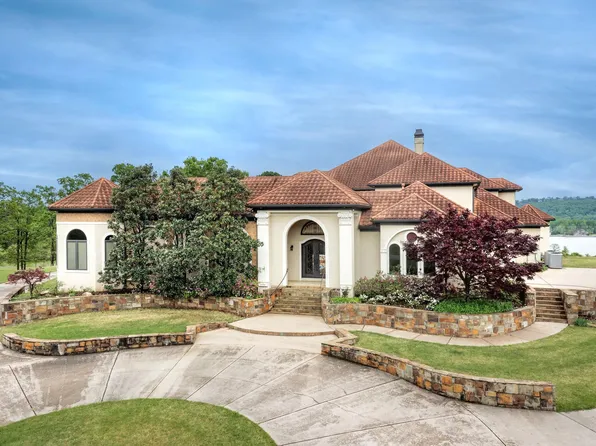 4 Brittney Dr, Maumelle, AR 72113