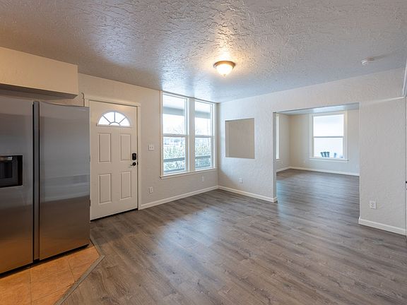 5th image of 425 N 7th Ave APT 2