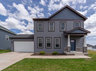 1813 S 5th St, Eldridge, IA 52748