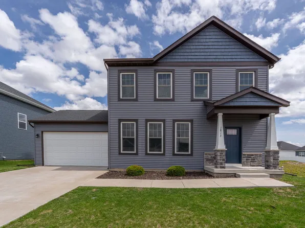1813 S 5th St, Eldridge, IA 52748