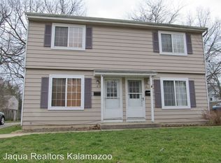 817 Clover St, Kalamazoo, MI 49008