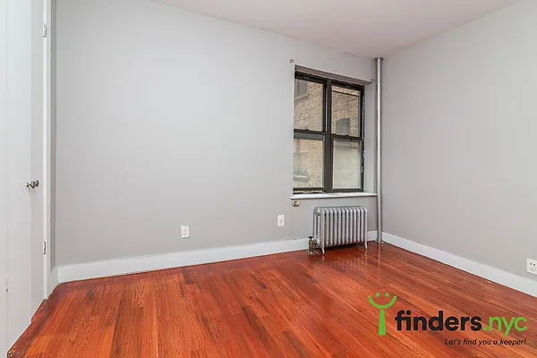 Rented by Clove Realty LLC | media 21