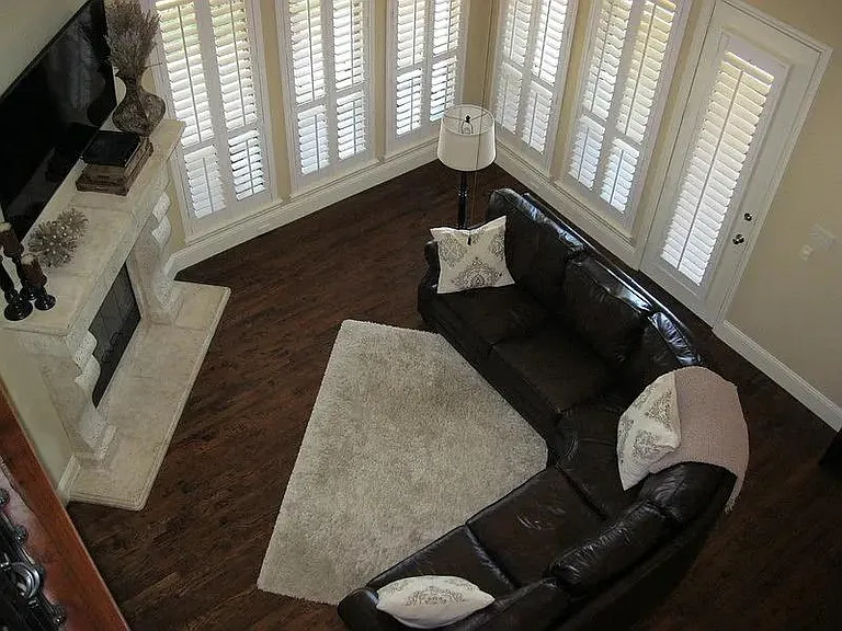 906 Greystone Dr — Photo 10