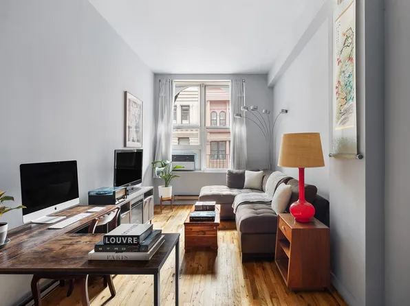 23 Waverly Place image 1 of 11