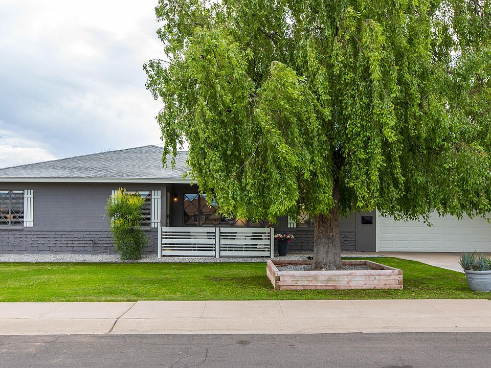 1st image of 6833 E Palm Ln