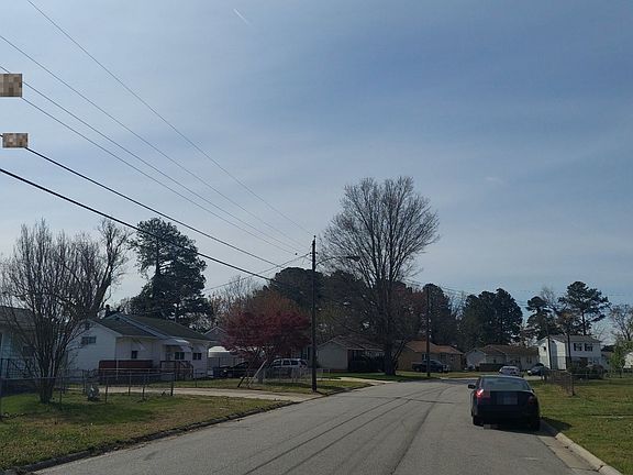 5th image of 329 Viking St