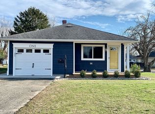 1 Bridgetown Ct, Toms River, NJ 08757