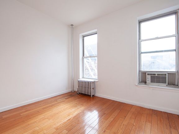 3rd image of 41 E 7th St #19A