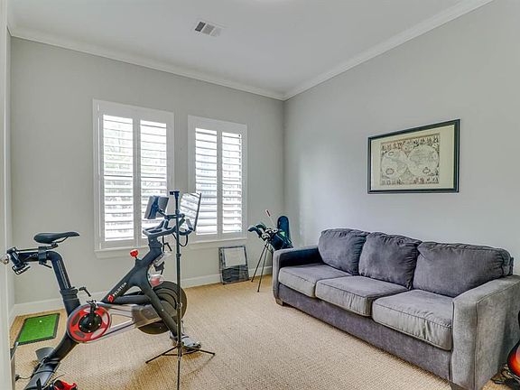 3rd image of 1221 W 24th St #B