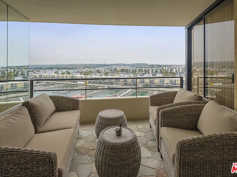 4267 Marina City Dr #908 — Photo 13