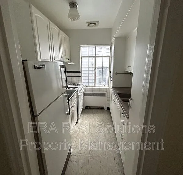 249 Loraine Ave #4 — Photo 16