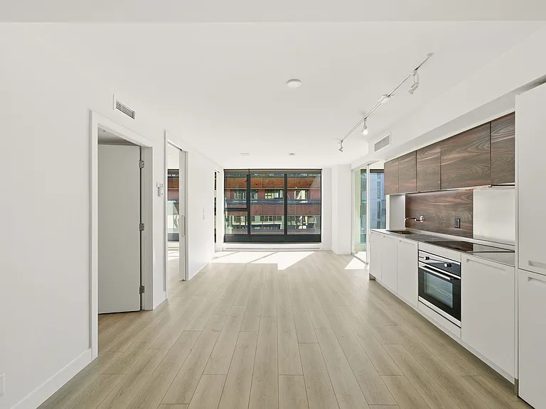 1133 Hornby St #1406 — Photo 2