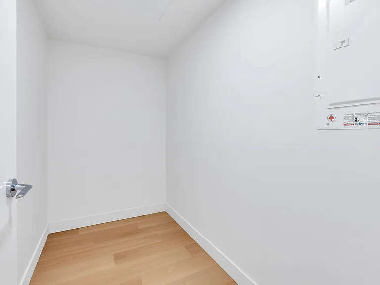 1490 W 32nd Ave — Photo 39