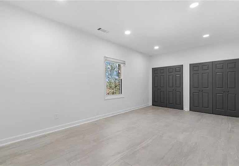 350 Kelson Dr — Photo 47