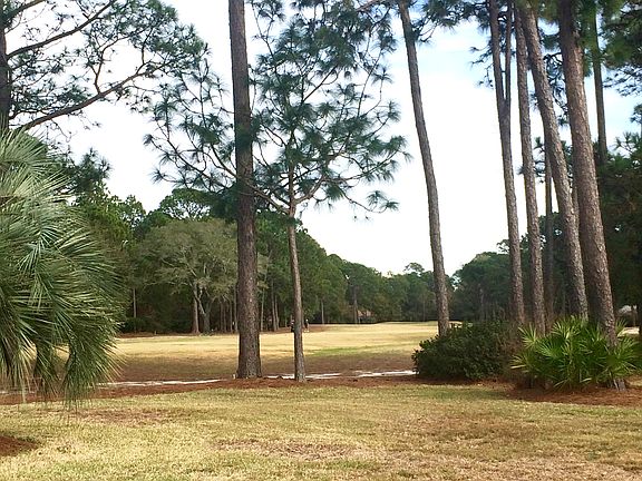 3rd image of 125 Baywind Dr