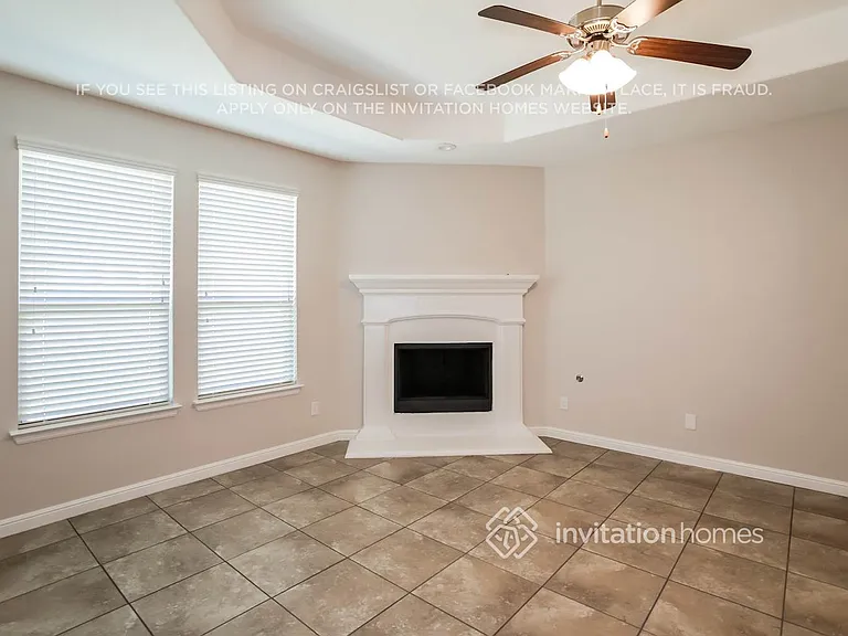 1517 Bunting Dr — Photo 2
