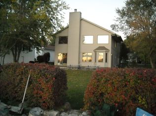 632 Candlewick Dr NE, Poplar Grove, IL 61065