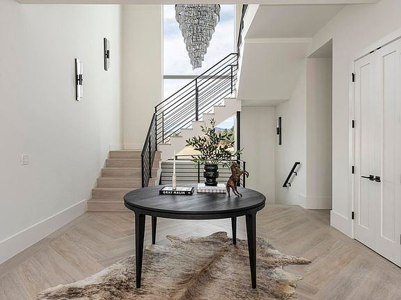 3rd image of 6930 S Polo Ridge Dr