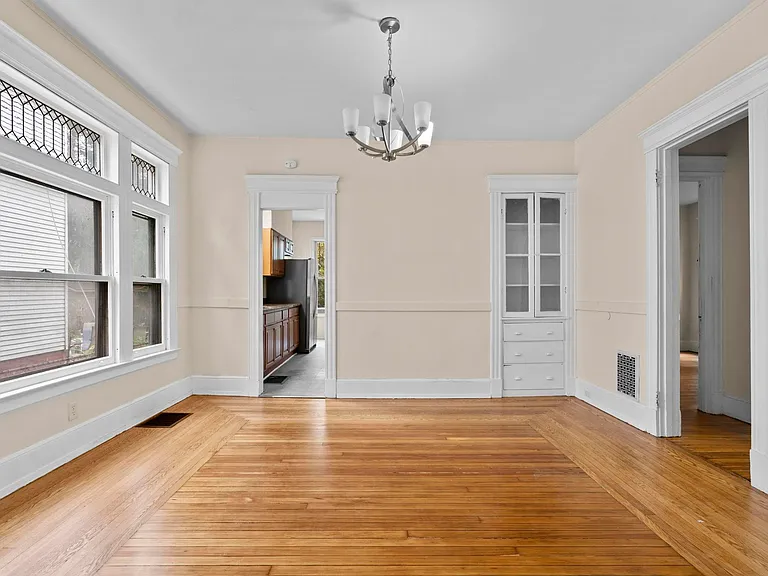 167 Norton St #1 — Photo 16